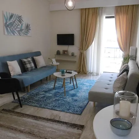 Bright, Elegant Daire *